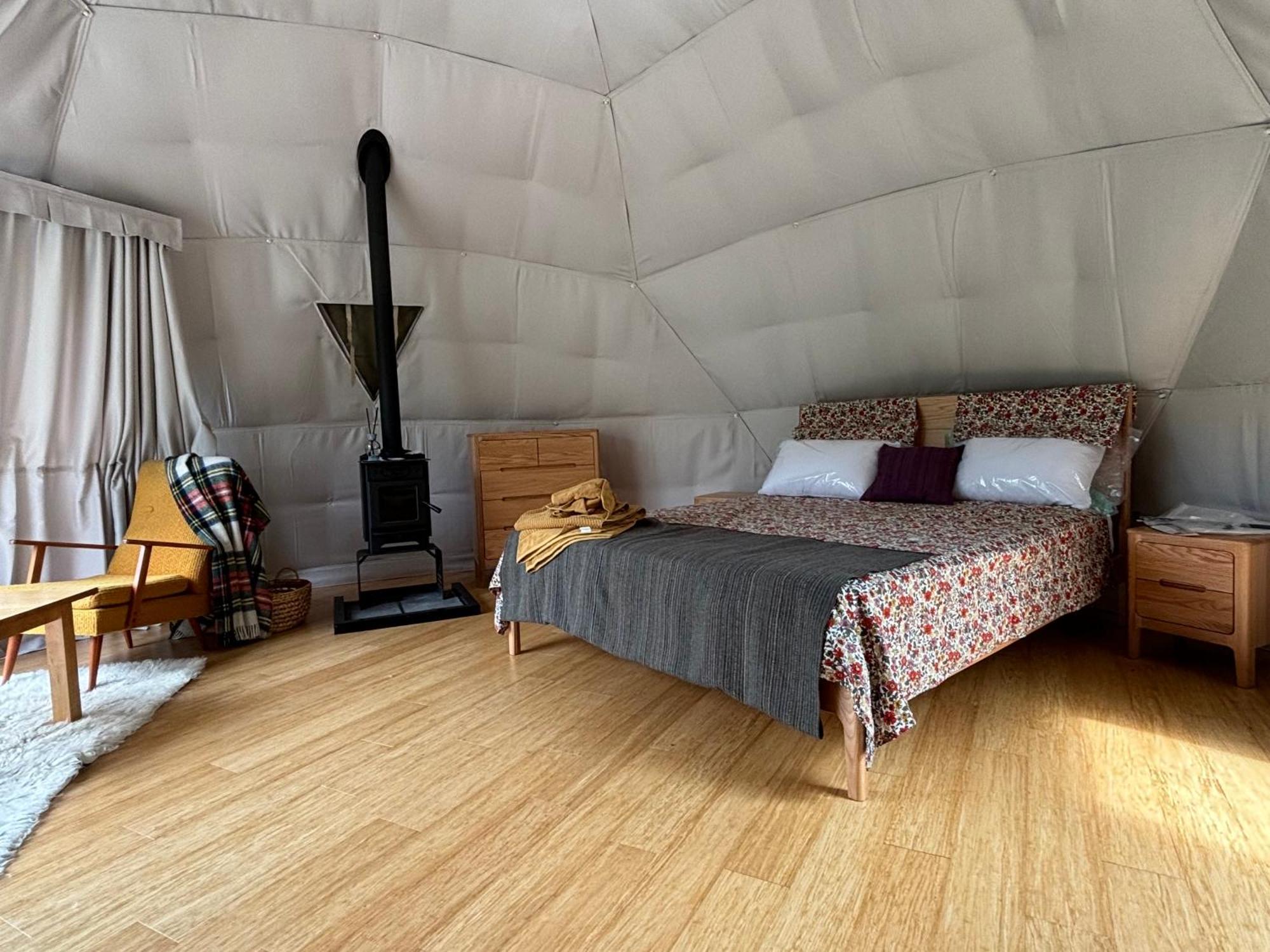 Takahuri Glamping Domes