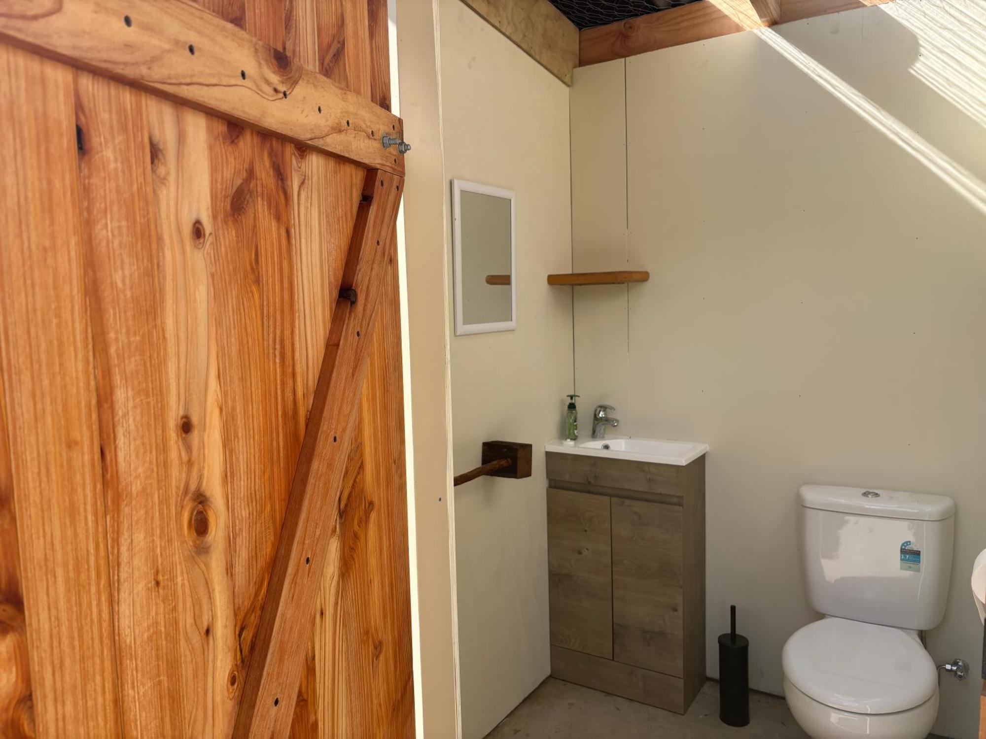 Takahuri Glamping Domes Whanganui